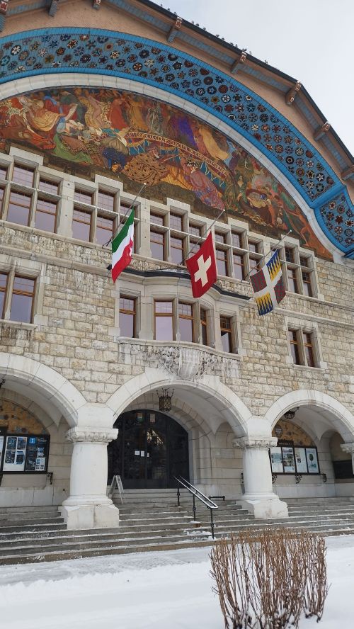 Drapeaux en berne Le Locle